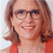 profesora de yoga y meditación varias titulaciones